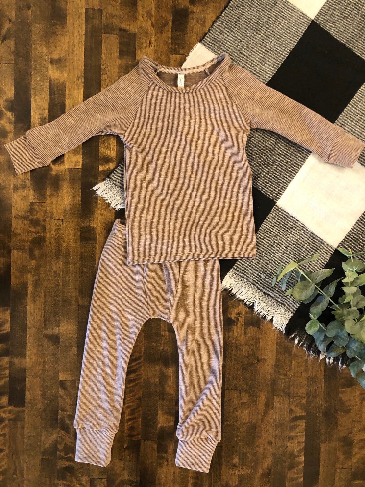 RUBY OR TAUPE Cozy Rib Lounge Set