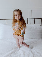 Load image into Gallery viewer, Mauve Ruffle Pocket Joggers
